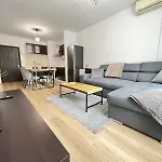 Majestic Apartment